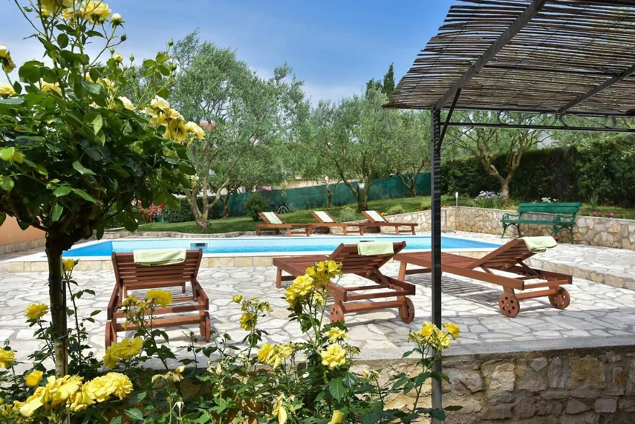 Apartments Miley Sveti Filip i Jakov