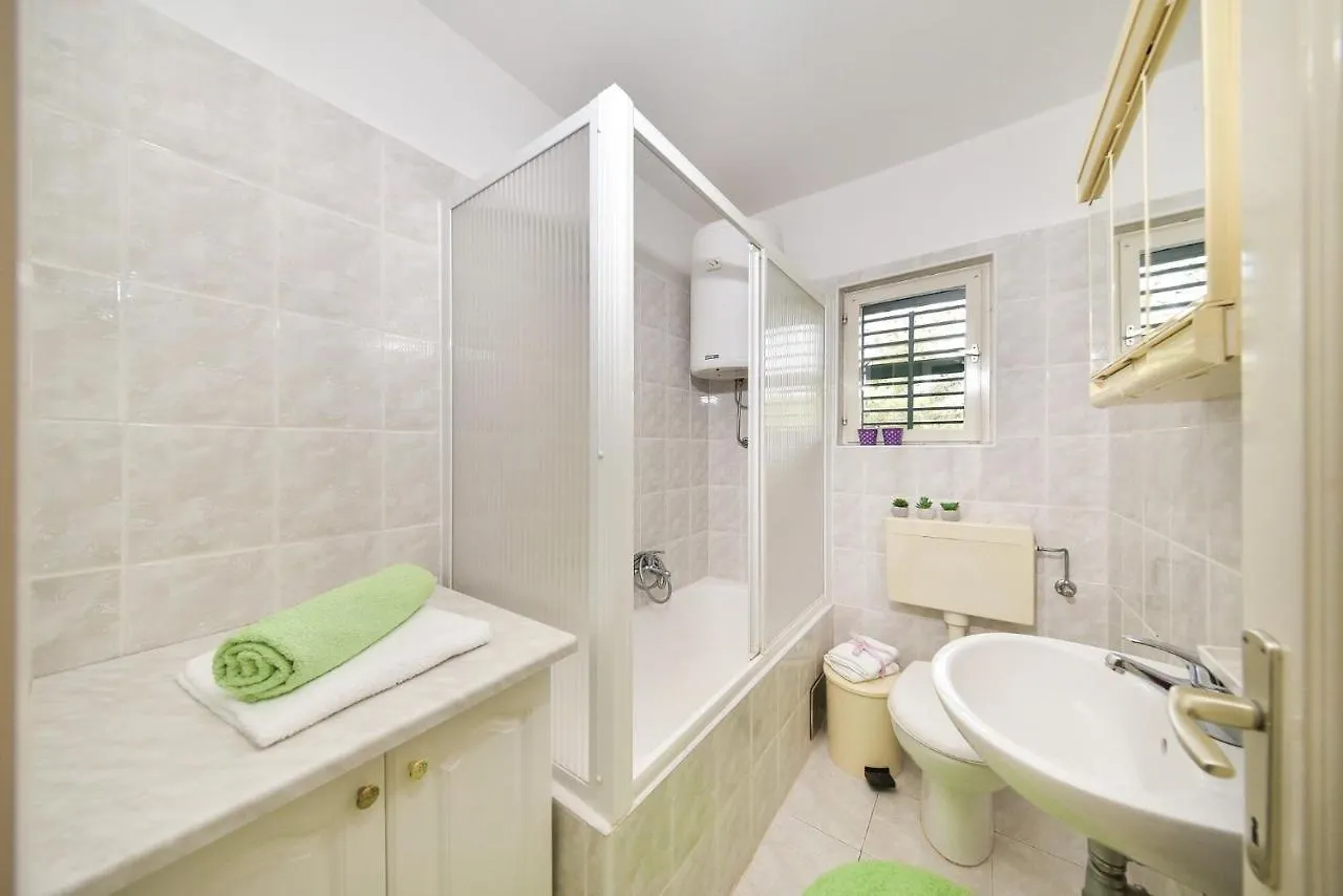 Apartments Miley Sveti Filip i Jakov