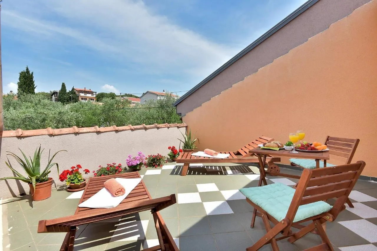 Apartments Miley Sveti Filip i Jakov