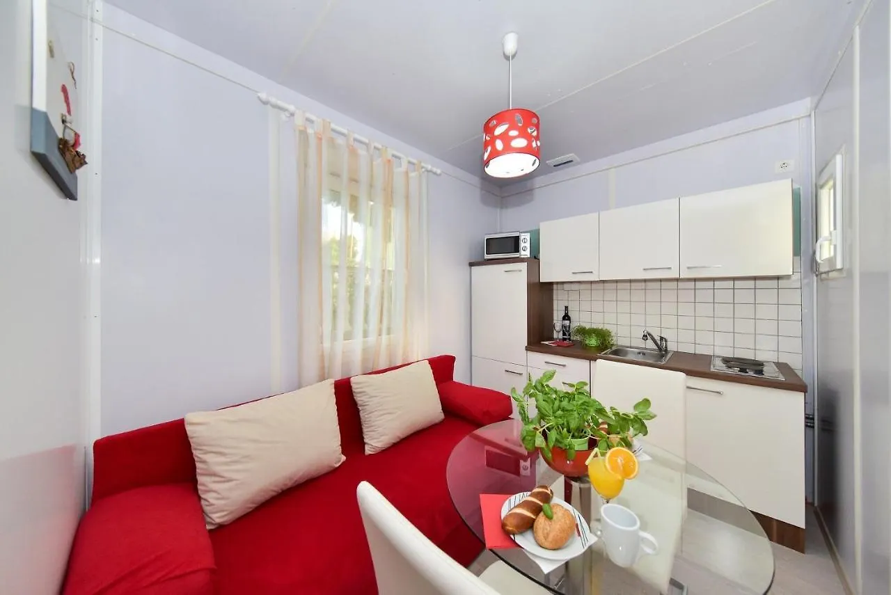 Apartments Miley Sveti Filip i Jakov