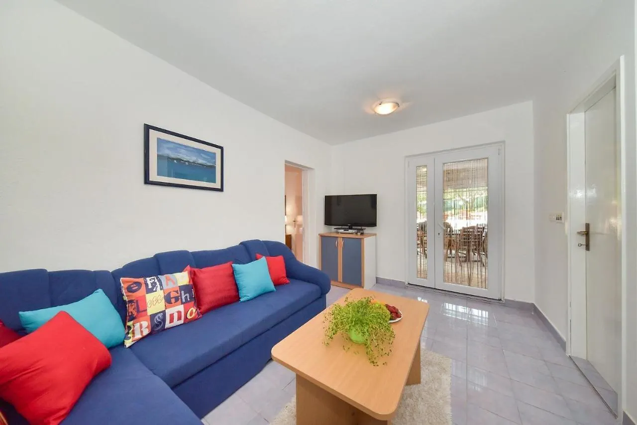 Apartments Miley Sveti Filip i Jakov 0*,