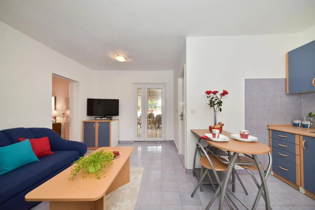 Apartments Miley Sveti Filip i Jakov