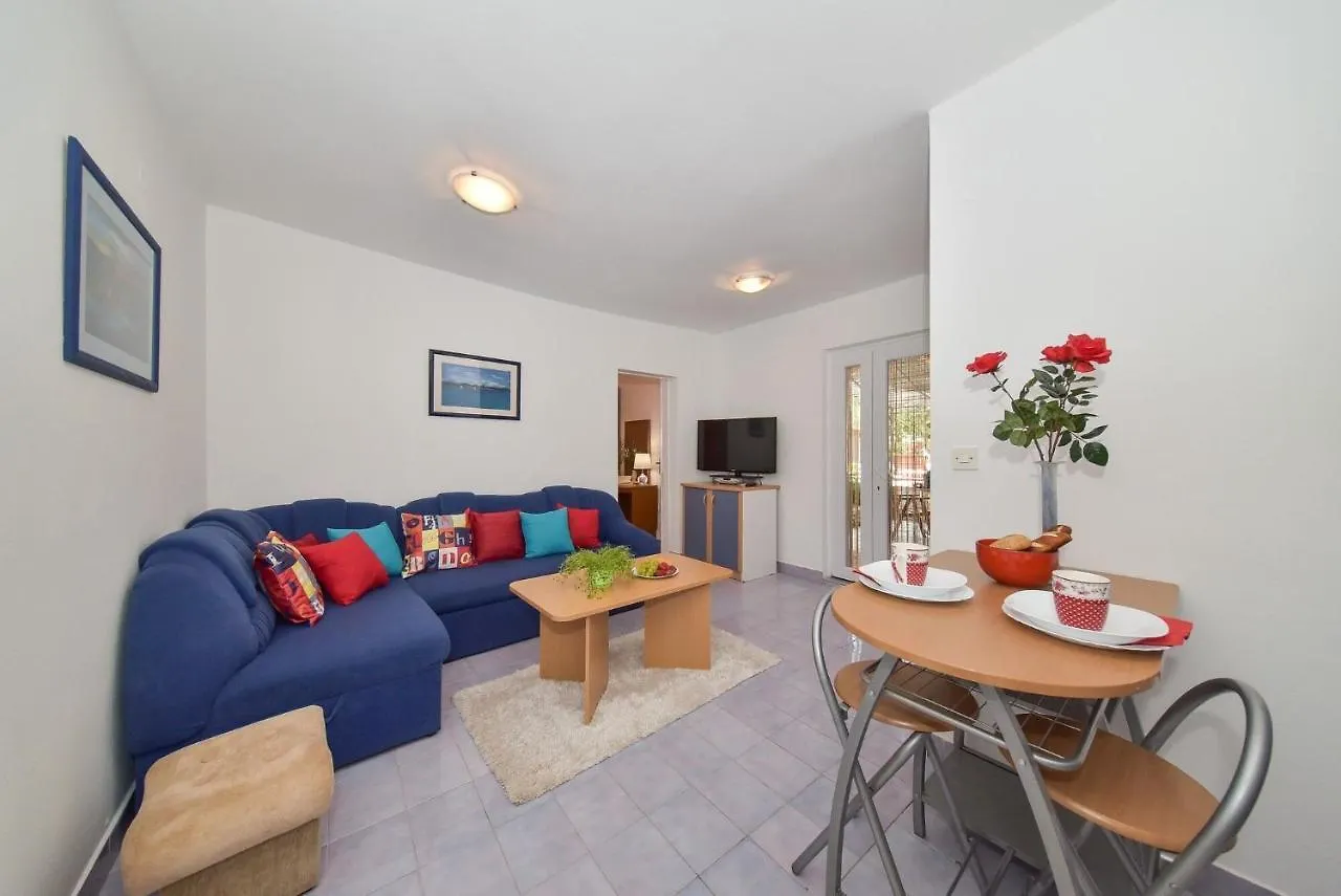 Apartments Miley Sveti Filip i Jakov