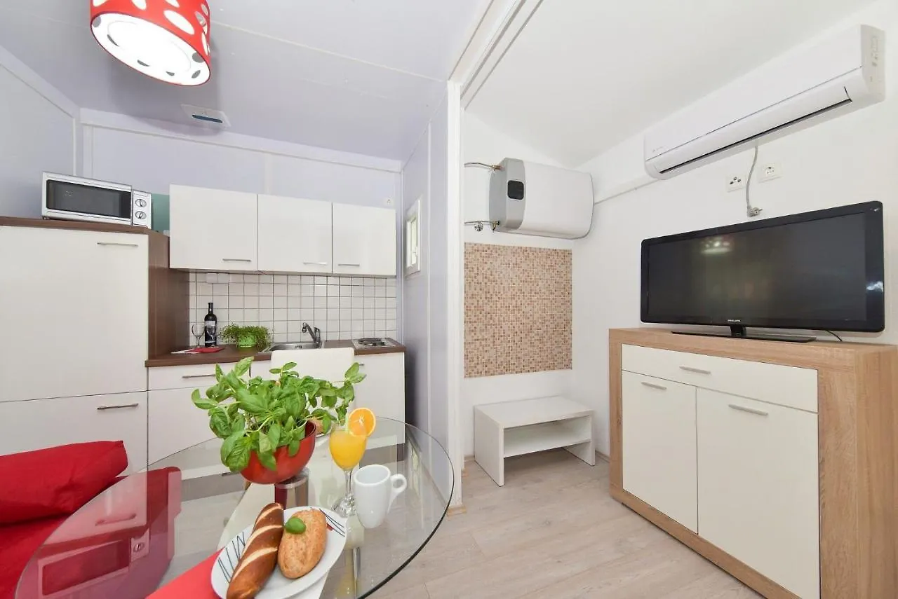 Apartments Miley Sveti Filip i Jakov