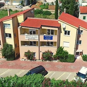 Solaris Sveti Filip i Jakov